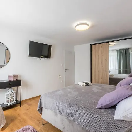 Apartment Cozy Place & Anamarija Split
